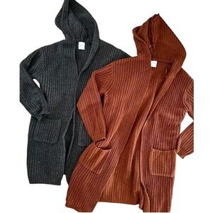 Lot/2 Carly Jean Los Angeles M sweater thick pretty knit open hoodie CJLA grey